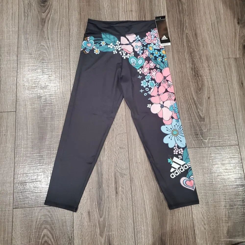 NEW Girls Adidas Leggings Size 10-12 Kids Black Floral Leggings new with tag